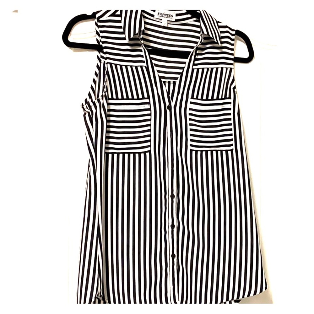 Sleeveless black & white striped shirt